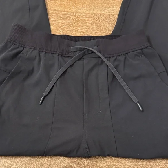 lululemon athletica Men's Black Performance Joggers - Picture 3 of 5